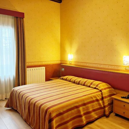 Hotel Montegrande Vidiciatico Bagian luar foto